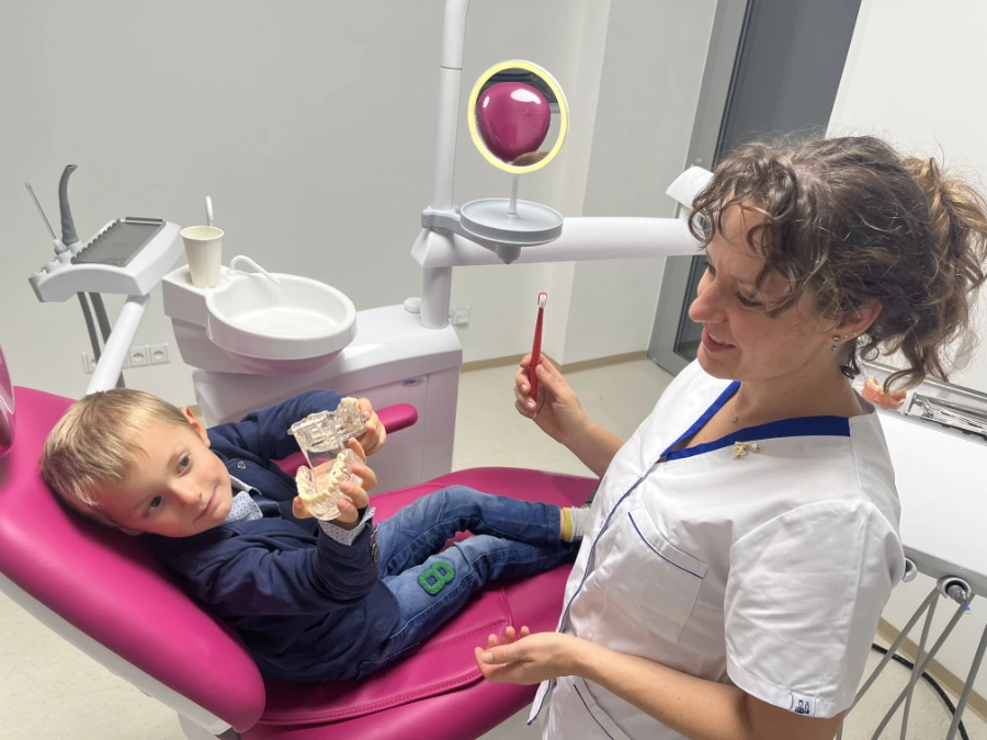 EVA-DENT - Dentální hygiena Hradec Králové